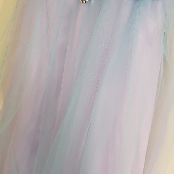 Prom/brides maid/princess/home coming dress - Picture 4 of 4